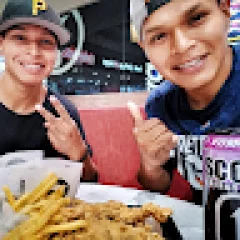 Andy Anderson Flores